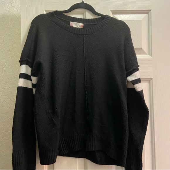 Pink Rose Sweaters - Black Sweater